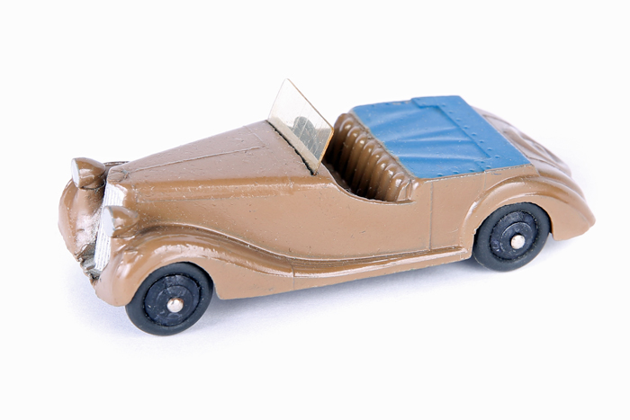 Dinky Toys Sunbeam Talbot Sports 38b. In medium brown with medium brown seats and dark blue tonneau.