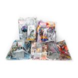 13 The Classic Marvel Figurine Collection packeted figures & magazines. Cloak & Dagger, Skurge,