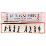 Britains United States Air Corps from set 2044. 8 figures, Officer and 7 soldiers with rifles slung.