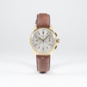 A GENTLEMAN'S GOLD PLATED BREITLING GENEVE CHRONOGRAPH WRIST WATCH CIRCA 1960s, REF. 1189 
D: Silver