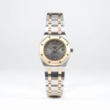 A LADIES STEEL & ROSE GOLD AUDEMARS PIGUET ROYAL OAK AUTOMATIC BRACELET WATCH CIRCA 1990s 
D: