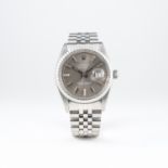 A GENTLEMAN'S STAINLESS STEEL ROLEX OYSTER PERPETUAL DATEJUST BRACELET WATCH CIRCA 1975, REF.