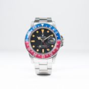 A GENTLEMAN'S STAINLESS STEEL ROLEX OYSTER PERPETUAL DATE GMT MASTER BRACELET WATCH CIRCA 1978, REF.