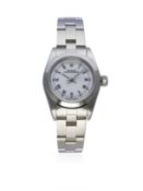 A LADIES STAINLESS STEEL ROLEX OYSTER PERPETUAL BRACELET WATCH CIRCA 1996, REF. 67180 WITH BOX &