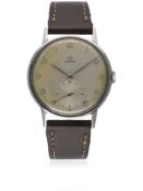 A GENTLEMAN'S LARGE SIZE STAINLESS STEEL OMEGA WRIST WATCH CIRCA 1944, REF. 2272-6 D: Silver dial