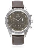 AN EXTREMELY RARE GENTLEMAN'S STAINLESS STEEL OMEGA SPEEDMASTER CHRONOGRAPH WRIST WATCH CIRCA