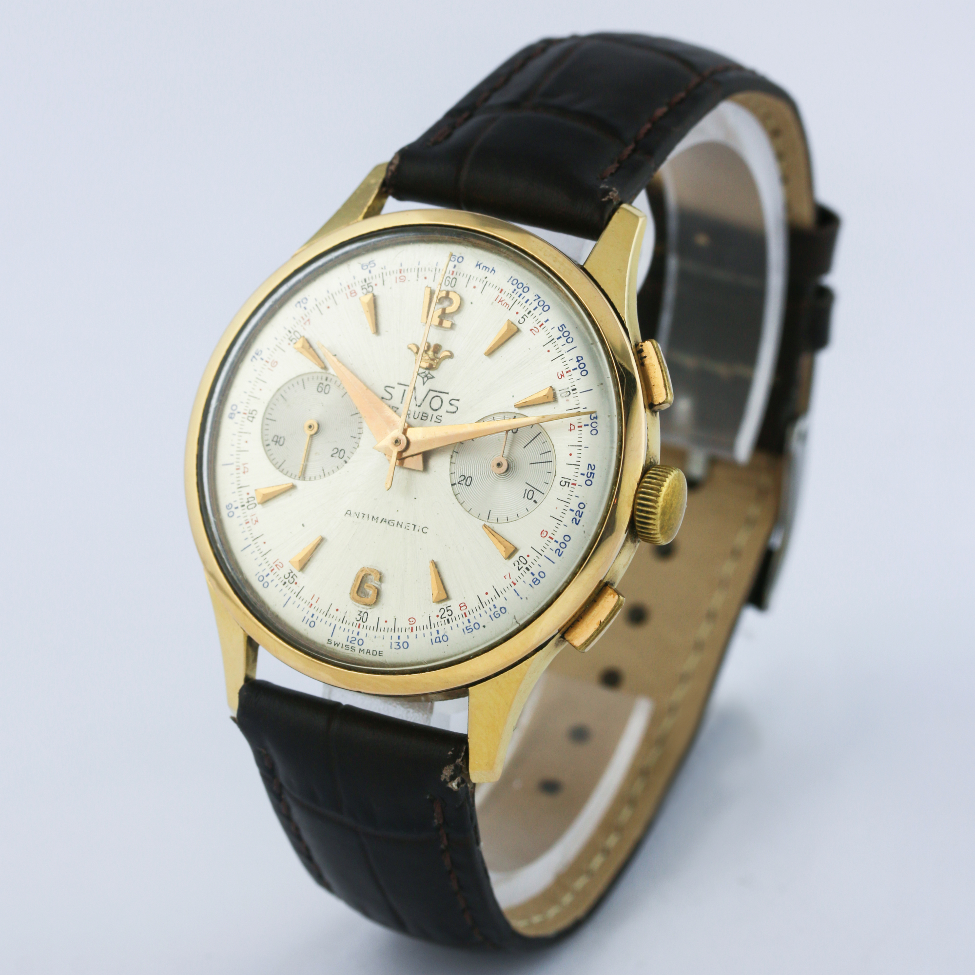 A GENTLEMAN'S 18K SOLID GOLD SIVOS CHRONOGRAPH WRIST WATCH CIRCA 1950s  D: Silver dial with gilt - Image 3 of 6