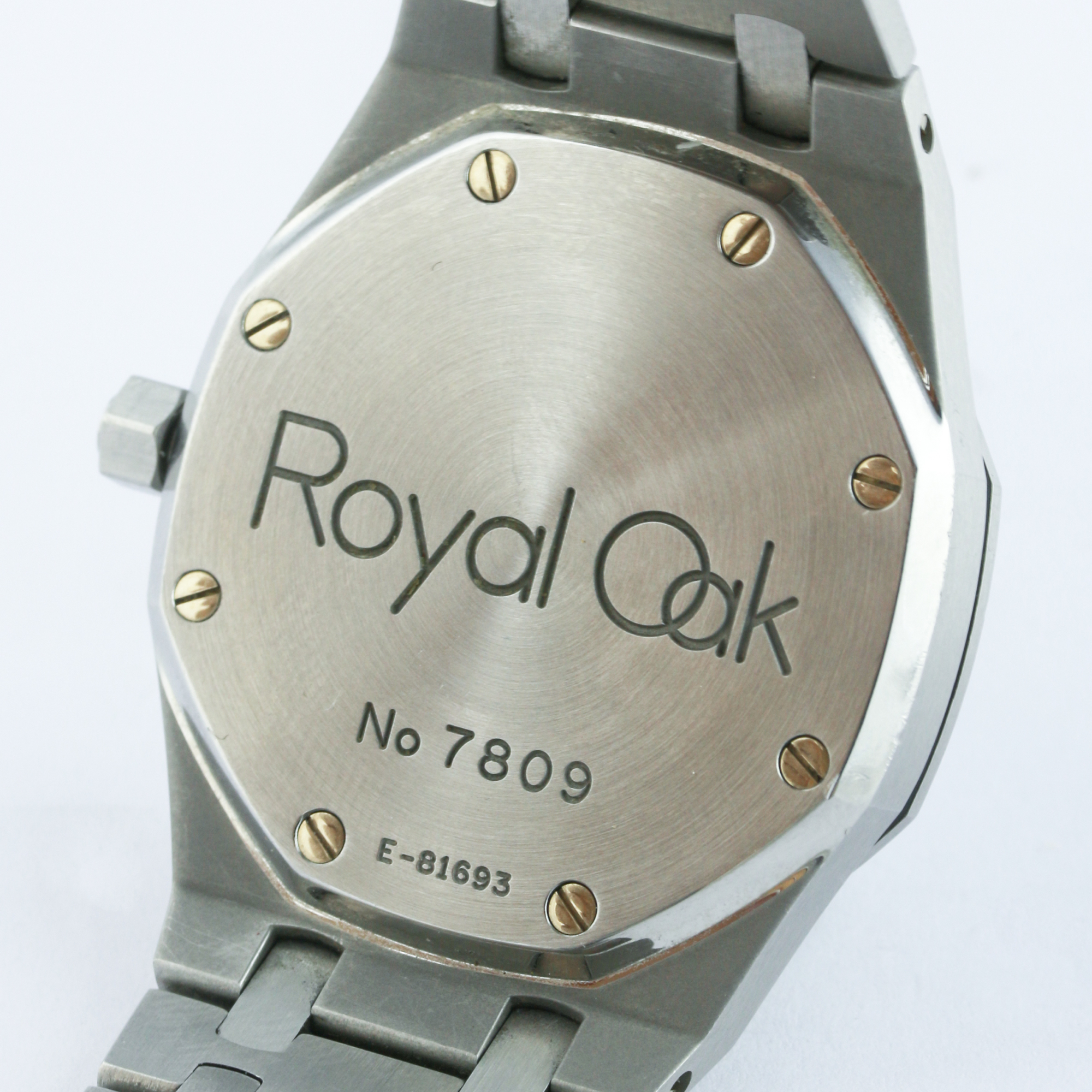 A GENTLEMAN'S STAINLESS STEEL AUDEMARS PIGUET ROYAL OAK MILITARY AUTOMATIC BRACELET WATCH CIRCA 2001 - Image 6 of 7