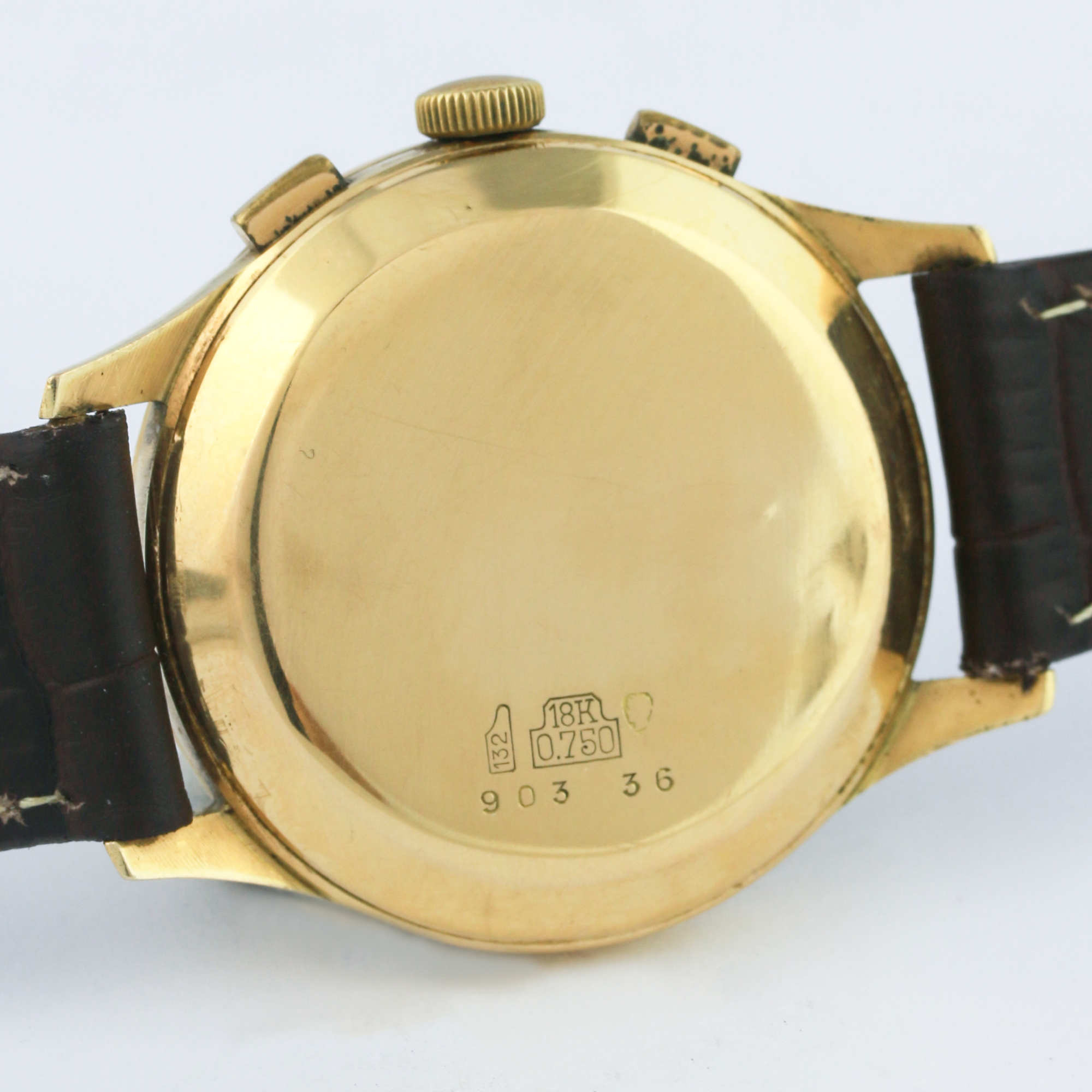 A GENTLEMAN'S 18K SOLID GOLD SIVOS CHRONOGRAPH WRIST WATCH CIRCA 1950s  D: Silver dial with gilt - Image 5 of 6