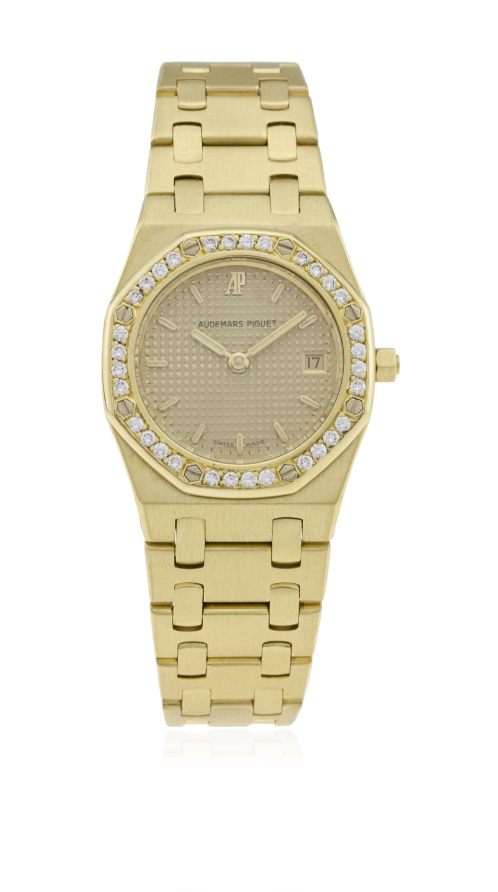 A FINE LADIES 18K SOLID GOLD & DIAMOND AUDEMARS PIGUET ROYAL OAK BRACELET WATCH CIRCA 1990s D: