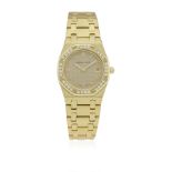 A FINE LADIES 18K SOLID GOLD & DIAMOND AUDEMARS PIGUET ROYAL OAK BRACELET WATCH CIRCA 1990s D: