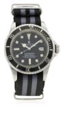 A GENTLEMAN'S STAINLESS STEEL ROLEX OYSTER PERPETUAL DATE SUBMARINER WRIST WATCH CIRCA 1979, REF.