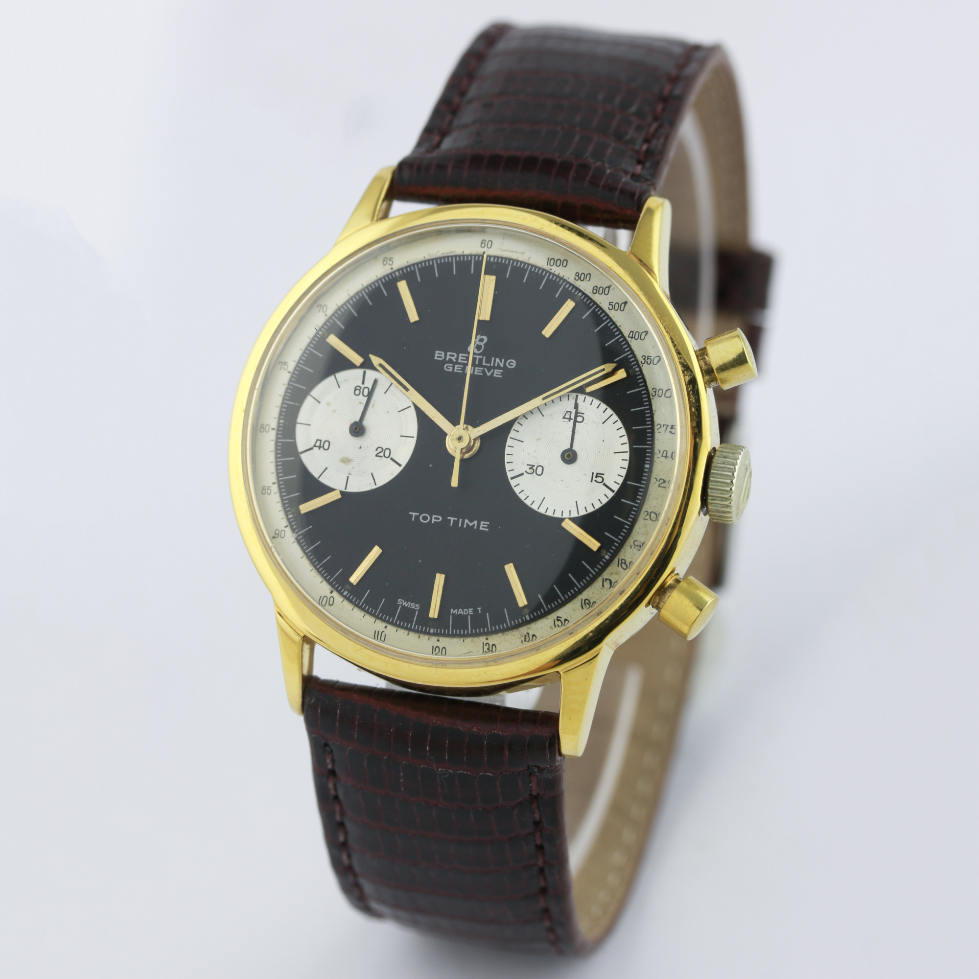 A GENTLEMAN'S GOLD PLATED BREITLING TOP TIME CHRONOGRAPH WRIST WATCH CIRCA 1960s, REF. 2000 D: Black - Image 2 of 7