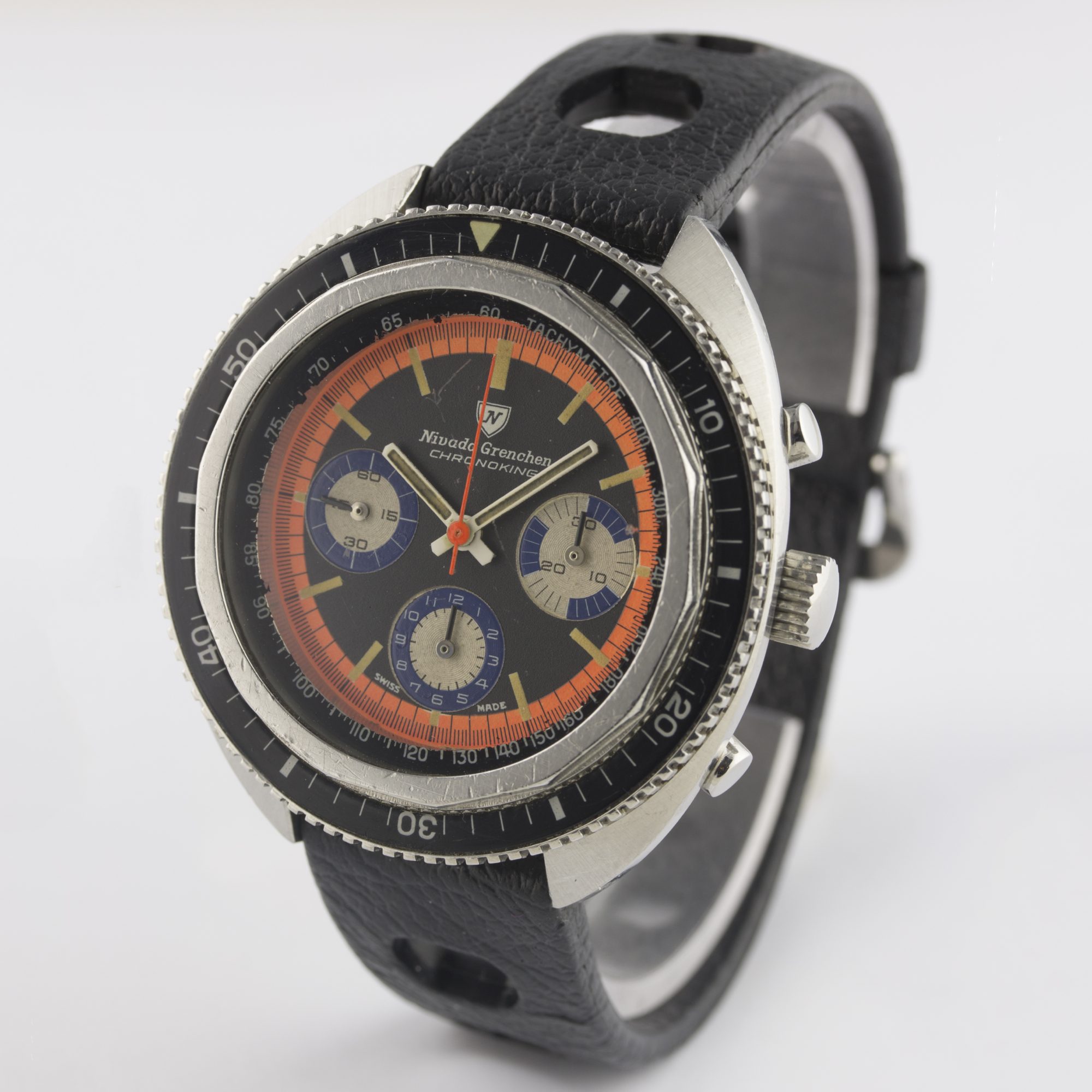 A RARE GENTLEMAN'S STAINLESS STEEL NIVADA GRENCHEN CHRONOKING CHRONOGRAPH WRIST WATCH CIRCA 1970 - Image 3 of 7