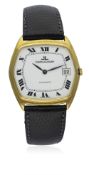 A GENTLEMAN'S 18K SOLID GOLD JAEGER LECOULTRE WRIST WATCH CIRCA 1980, REF. 5000 21 D: White dial