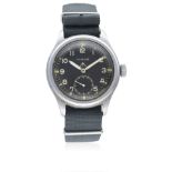 A GENTLEMAN'S BRITISH MILITARY TIMOR W.W.W. WRIST WATCH CIRCA 1940s D: Black dial with Arabic