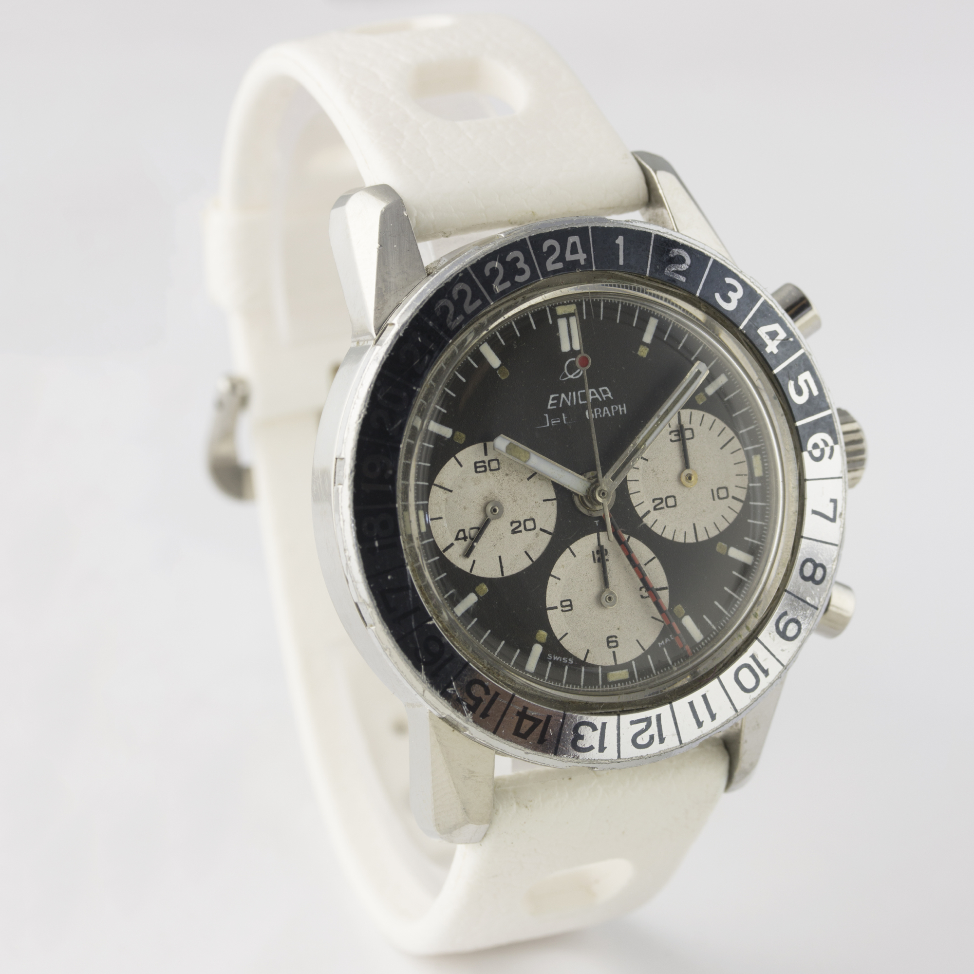 A RARE GENTLEMAN'S STAINLESS STEEL ENICAR JET GRAPH GMT CHRONOGRAPH WRIST WATCH CIRCA 1969, REF. - Image 5 of 6