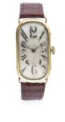 A GENTLEMAN'S 18K SOLID GOLD ART DECO WRIST WATCH CIRCA 1920s D: Silver dial with "exploding"