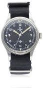 A GENTLEMAN'S STAINLESS STEEL BRITISH MILITARY OMEGA RAF PILOTS WRIST WATCH DATED 1953, REF. 2777-