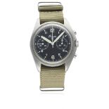 A RARE GENTLEMAN'S STAINLESS STEEL BRITISH MILITARY PRECISTA RAF PILOTS CHRONOGRAPH WRIST WATCH