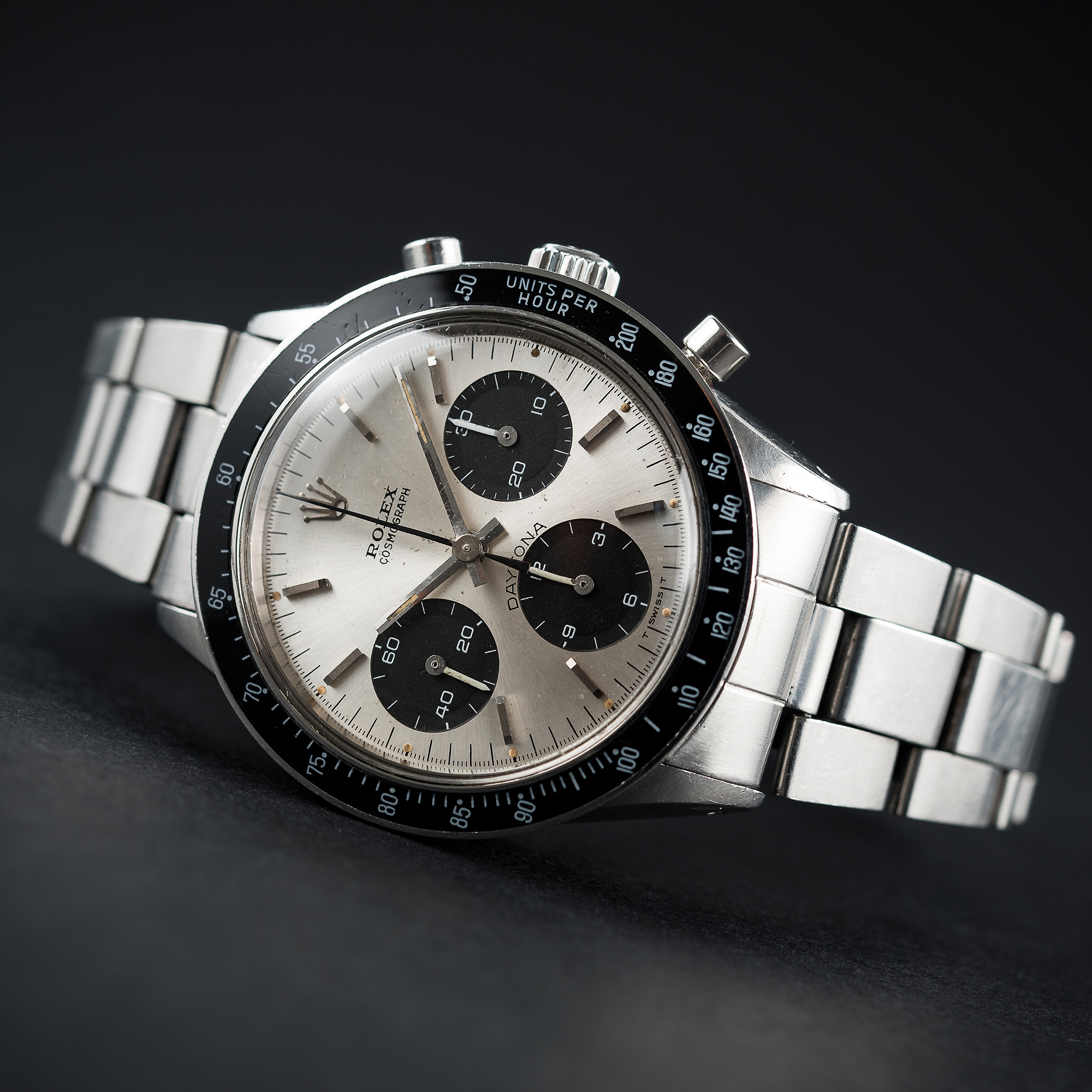 A VERY RARE GENTLEMAN'S STAINLESS STEEL ROLEX COSMOGRAPH DAYTONA BRACELET WATCH CIRCA 1967, REF.