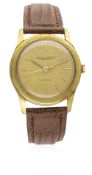 A GENTLEMAN'S 18K SOLID GOLD IWC AUTOMATIC WRIST WATCH CIRCA 1960s D: Gold coloured cross-hatched