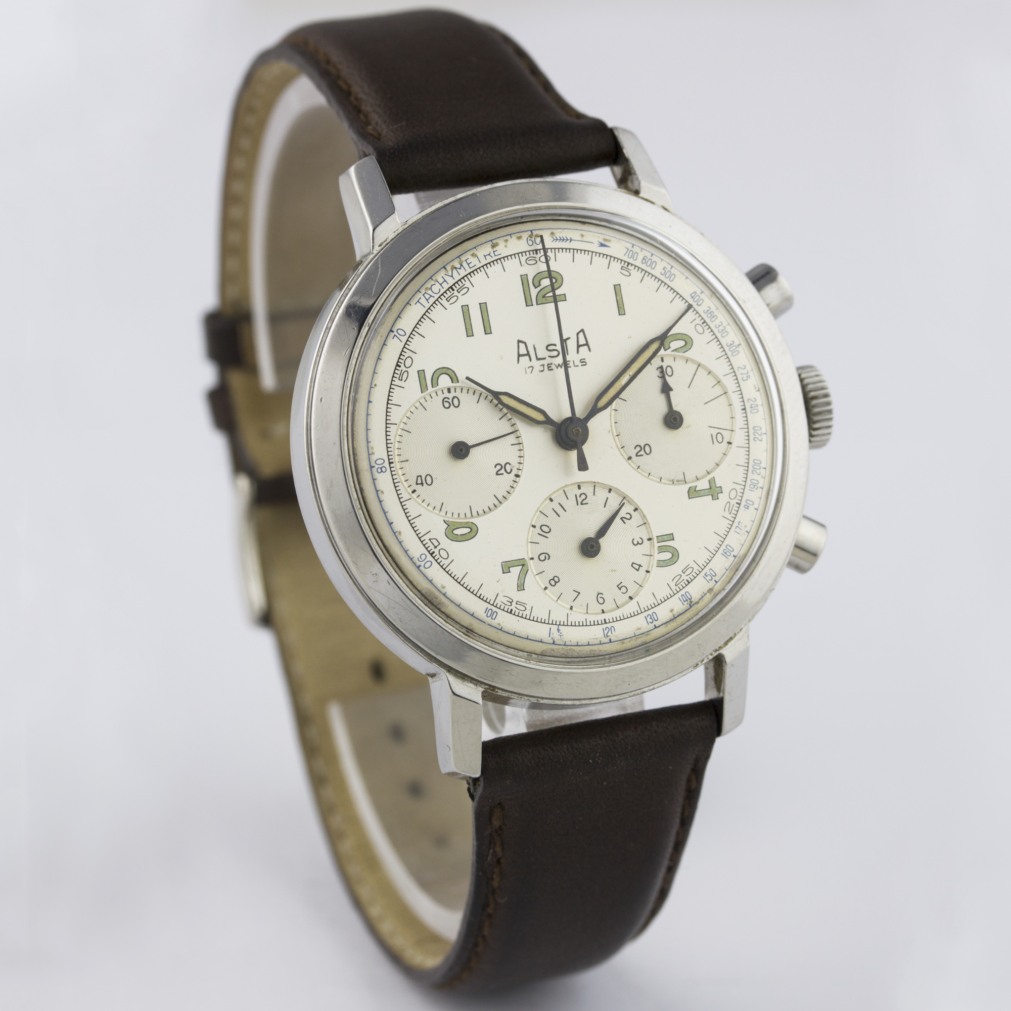 A GENTLEMAN'S LARGE SIZE STAINLESS STEEL ALSTA CHRONOGRAPH WRIST WATCH CIRCA 1950s D: Silver dial - Image 4 of 7