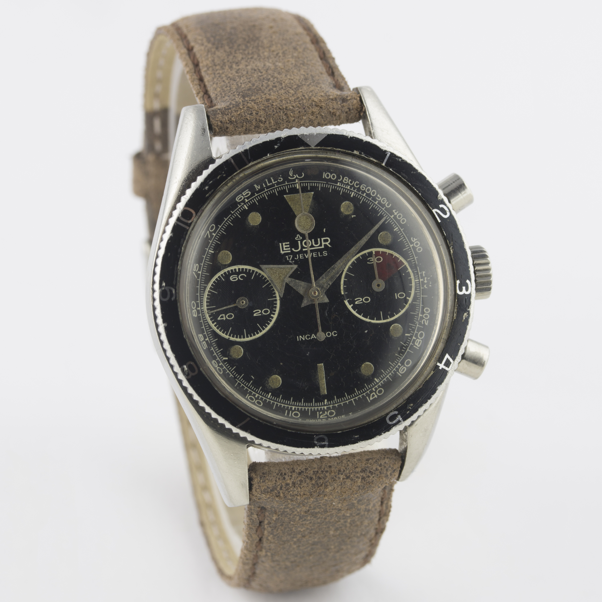 A GENTLEMAN'S STAINLESS STEEL LEJOUR CHRONOGRAPH WRIST WATCH CIRCA 1960s D: Gloss black dial with - Image 5 of 10