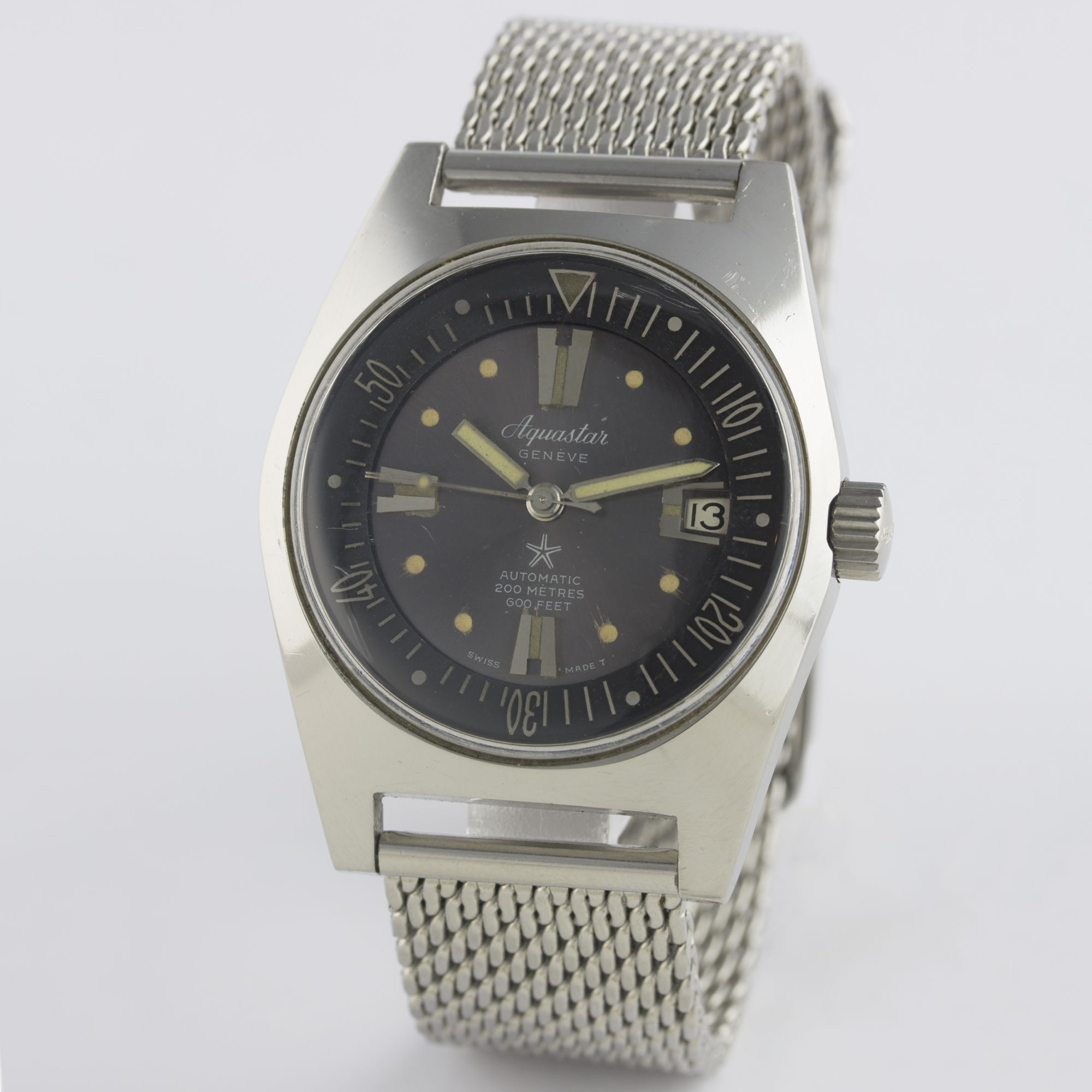 A GENTLEMAN'S STAINLESS STEEL AQUASTAR AUTOMATIC DIVERS BRACELET WATCH CIRCA 1970, REF. 1713 D: Grey - Image 5 of 10