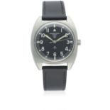 A GENTLEMAN'S STAINLESS STEEL BRITISH MILITARY RAF HAMILTON GENEVE PILOTS WRIST WATCH DATED 1974