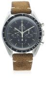 A GENTLEMAN'S STAINLESS STEEL OMEGA SPEEDMASTER PROFESSIONAL CHRONOGRAPH WRIST WATCH CIRCA 1969,