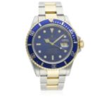 A GENTLEMAN'S STEEL & GOLD ROLEX OYSTER PERPETUAL DATE SUBMARINER "BLUE KIT" BRACELET WATCH CIRCA