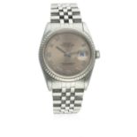 A GENTLEMAN'S STEEL & WHITE GOLD ROLEX OYSTER PERPETUAL DATEJUST BRACELET WATCH DATED 1993, REF.