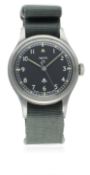 A GENTLEMAN'S STAINLESS STEEL BRITISH MILITARY SMITHS WRIST WATCH DATED 1968 D: Black dial with