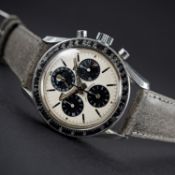 A VERY RARE GENTLEMAN'S STAINLESS STEEL UNIVERSAL GENEVE TRI COMPAX MOONPHASE TRIPLE CALENDAR