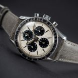 A VERY RARE GENTLEMAN'S STAINLESS STEEL UNIVERSAL GENEVE TRI COMPAX MOONPHASE TRIPLE CALENDAR