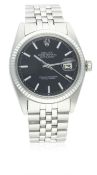 A GENTLEMAN'S STAINLESS STEEL & WHITE GOLD ROLEX OYSTER PERPETUAL DATEJUST BRACELET WATCH CIRCA