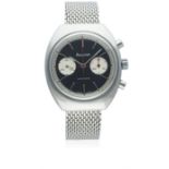 A GENTLEMAN'S STAINLESS STEEL ACCURIST SCHOCKMASTER CHRONOGRAPH BRACELET WATCH CIRCA 1970s D: