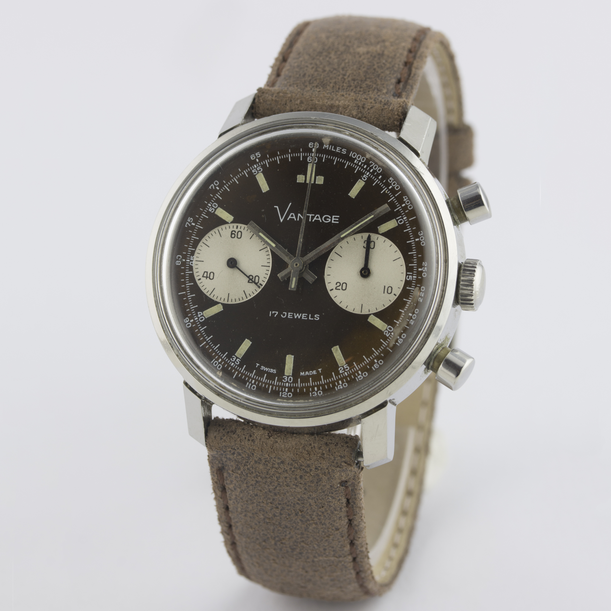A GENTLEMAN’S STAINLESS STEEL VANTAGE CHRONOGRAPH WRIST WATCH CIRCA 1970 WITH "CHOCOLATE" DIAL D: - Image 4 of 8