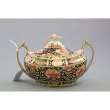 Erly 19th century English Porcelain Lidded Sugar Bowl / Sucrerie, imari pallet, possibly Spode