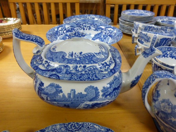 Large group of Copeland Spode Italian teaware, various ages including teapot, jug, bowl, cups and - Image 2 of 7