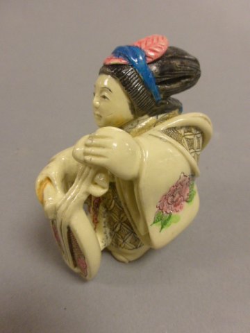 Oriental figure of a lady playing harp - Image 2 of 3