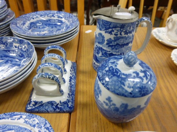 Large group of Copeland Spode Italian teaware, various ages including teapot, jug, bowl, cups and - Image 4 of 7