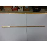 Slim cane with extended Ivory knop