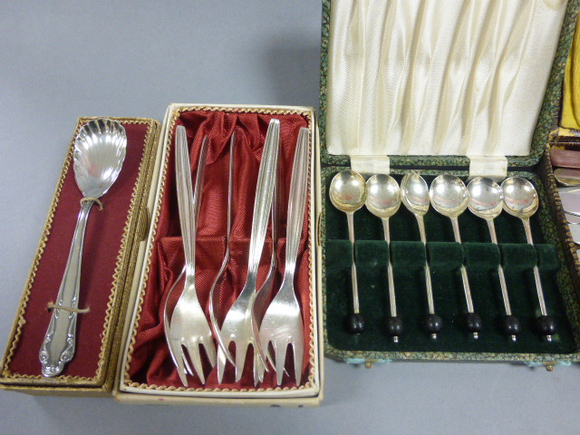 Wicker Basket with Various Loose and Boxed Cutlery - Image 2 of 4