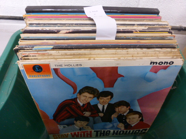 Vinyl - Rock, Pop & 60's - An interesting collection of around 30 lp's including The Beatles