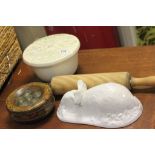 Group of Vintage Kitchenalia including Shelley Rabbit Terrine Mould, The ' Quick Cooker ' Bowl,