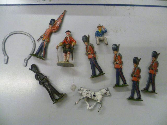 Group of vintage metal soldiers & cart including flat Guards on stands - Image 2 of 2