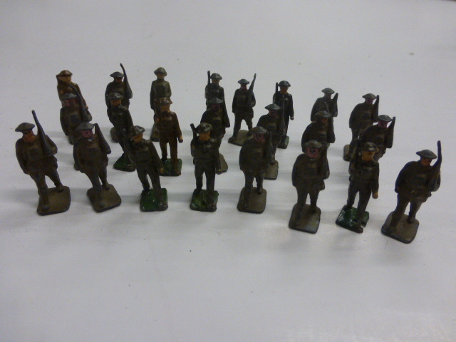 Skybirds - collection of approx 135 military figures incl British Charging, Germans & scarce figures - Image 4 of 11