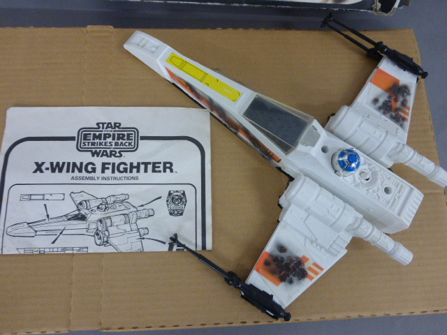 Boxed Palitoy Star Wars Return Of The Jedi X-Wing Fighter Vehicle with instructions. Tatty box - Image 3 of 3